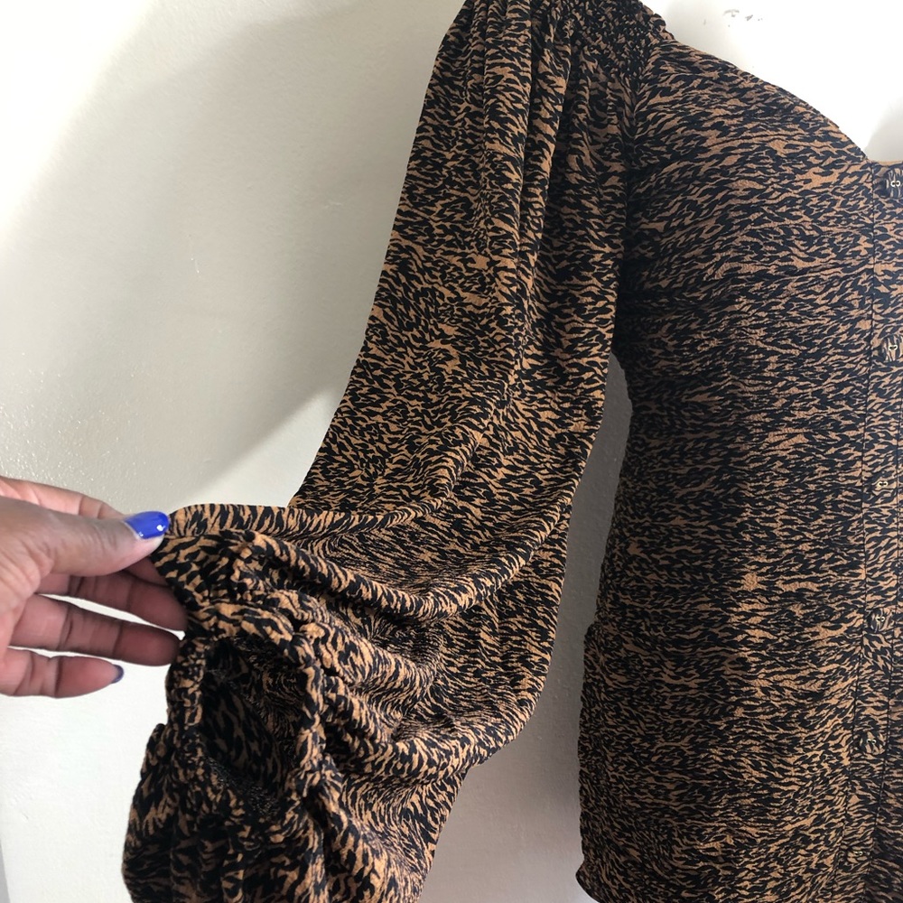 Ted Baker Wyatte Animal Print V-Neck Balloon Sleeve Ruched Bodycon Mini … - Picture 7 of 11
